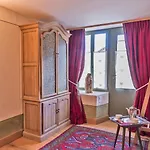 Casa Storica Nel Centro Di 4 Semesterbostad *