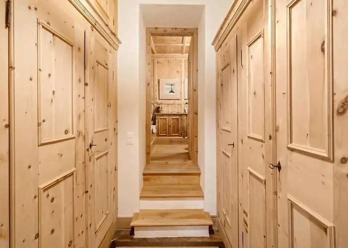 Casa Storica Nel Centro Di 4 Bever