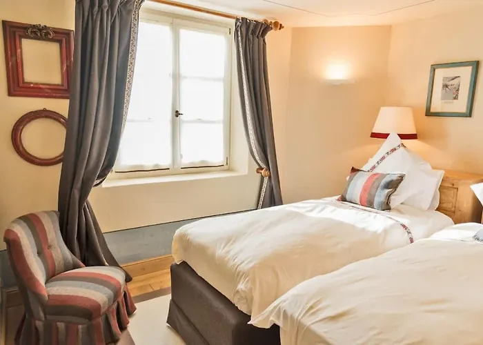 Casa Storica Nel Centro Di 4 *