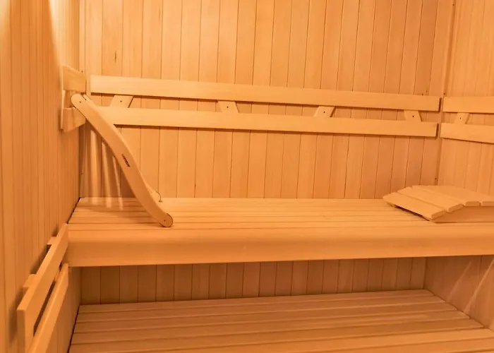 Casa Storica Nel Centro Di 4 *