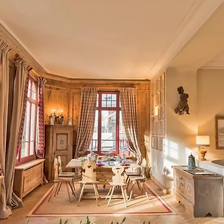 Casa Storica Nel Centro Di 4 Feriehus Bever
