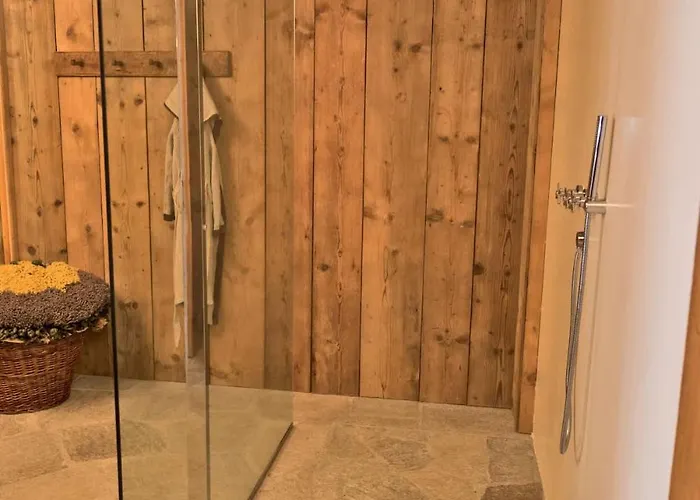 Casa Storica Nel Centro Di 4 Bever