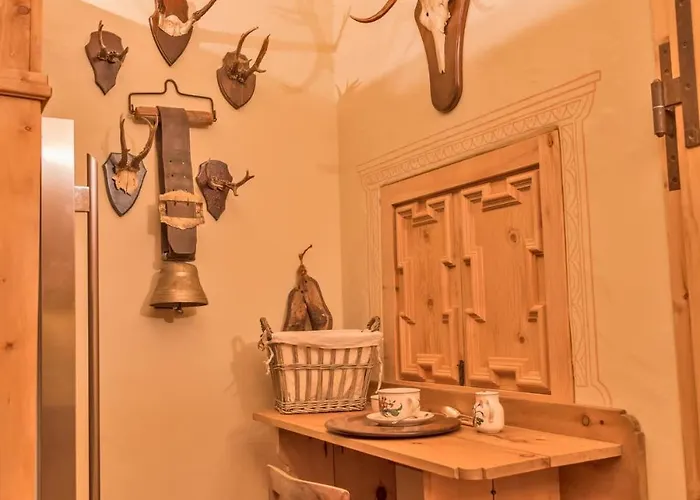 Casa Storica Nel Centro Di 4 Bever